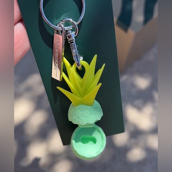 NEW! ✨🍍 Starbucks Mint + Lime Pineapple Reusable Hot
Cup Lid Stopper Keychain - Picture 3 of 3